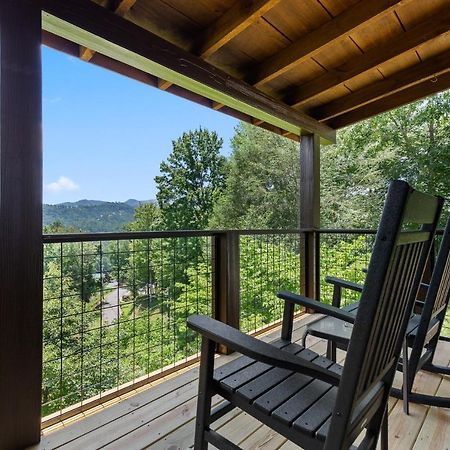 Nestled Inn McCookville Bagian luar foto