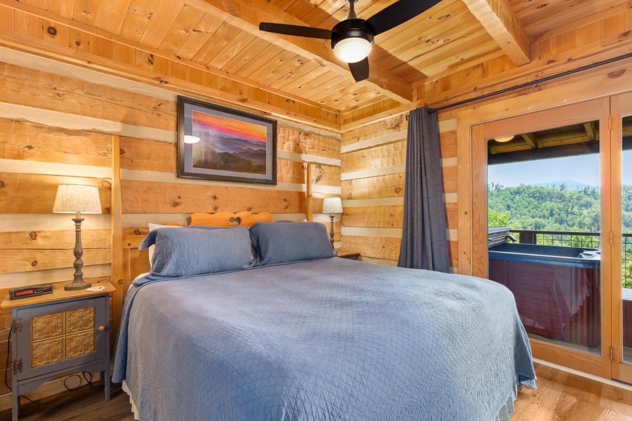 Nestled Inn McCookville Bagian luar foto